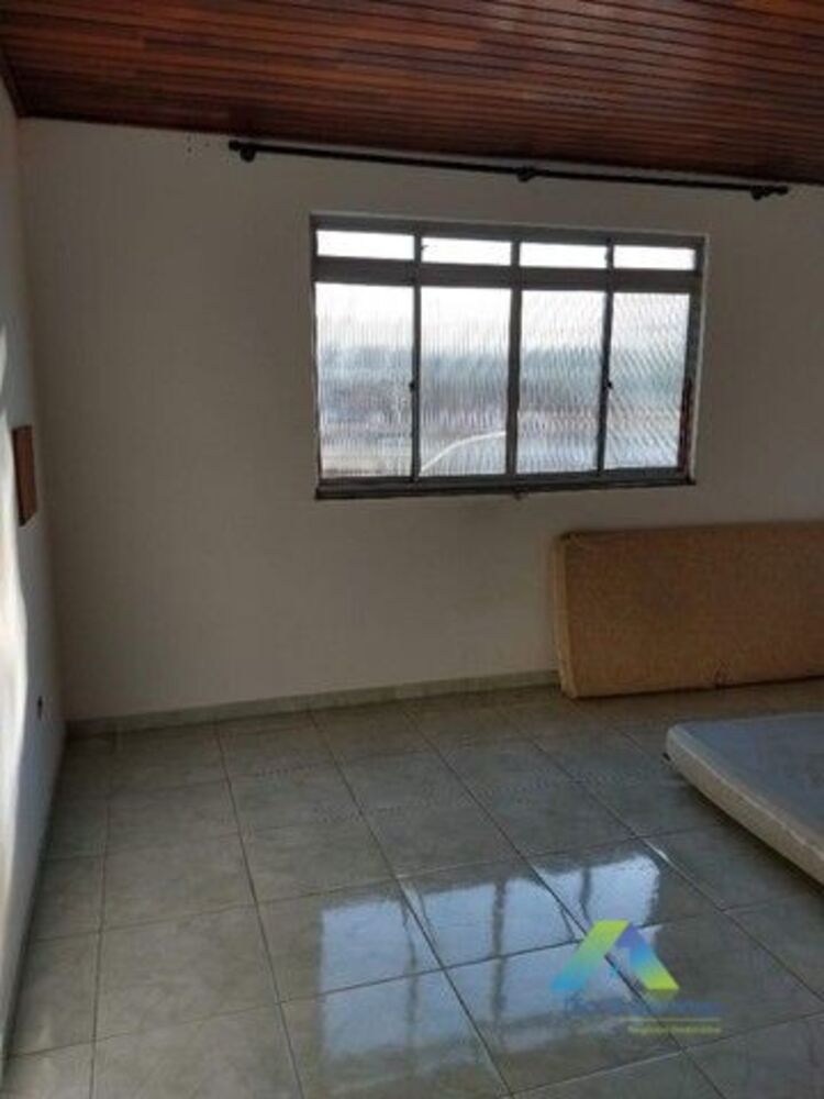 Sobrado à venda com 4 quartos, 219m² - Foto 3