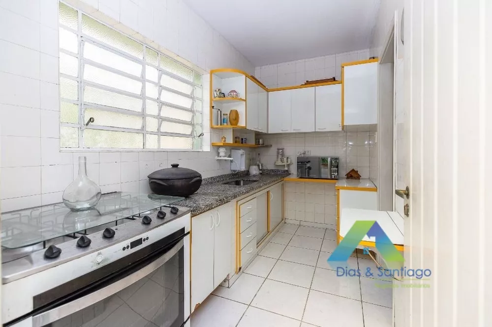 Sobrado à venda com 3 quartos, 230m² - Foto 12