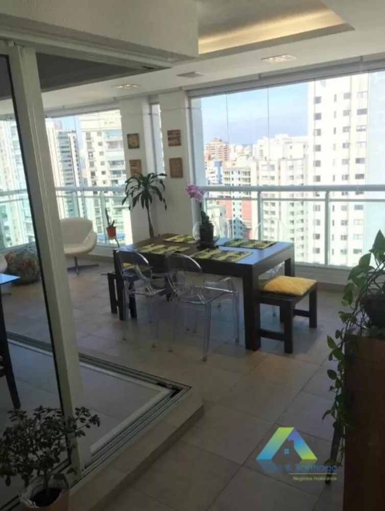 Apartamento à venda com 4 quartos, 164m² - Foto 1