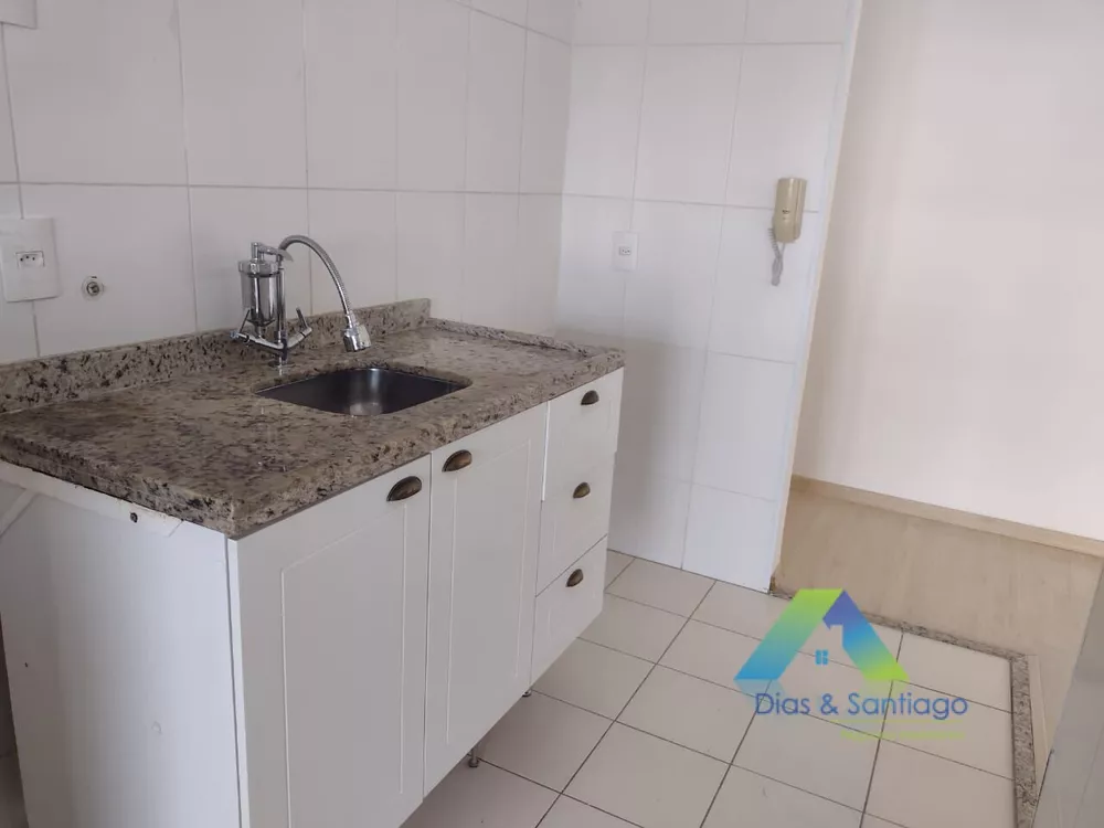 Apartamento à venda com 2 quartos, 62m² - Foto 2