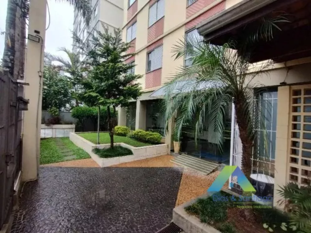 Apartamento à venda com 2 quartos, 65m² - Foto 2