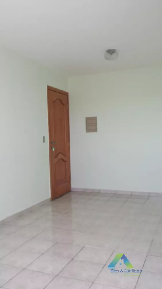 Apartamento à venda com 2 quartos, 57m² - Foto 2