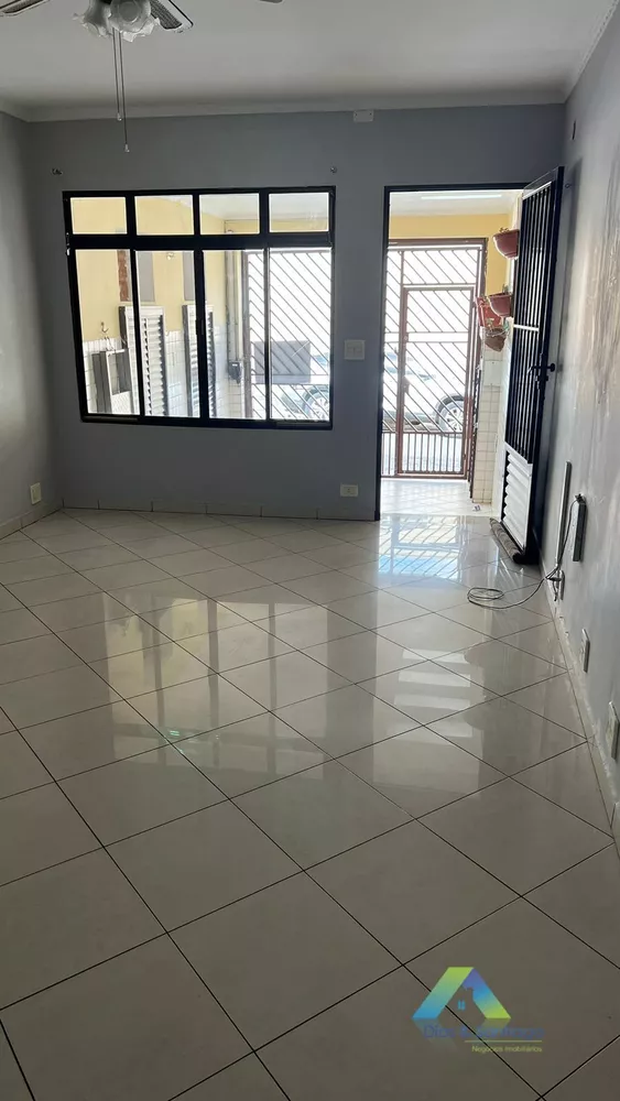 Sobrado à venda com 3 quartos, 100m² - Foto 3