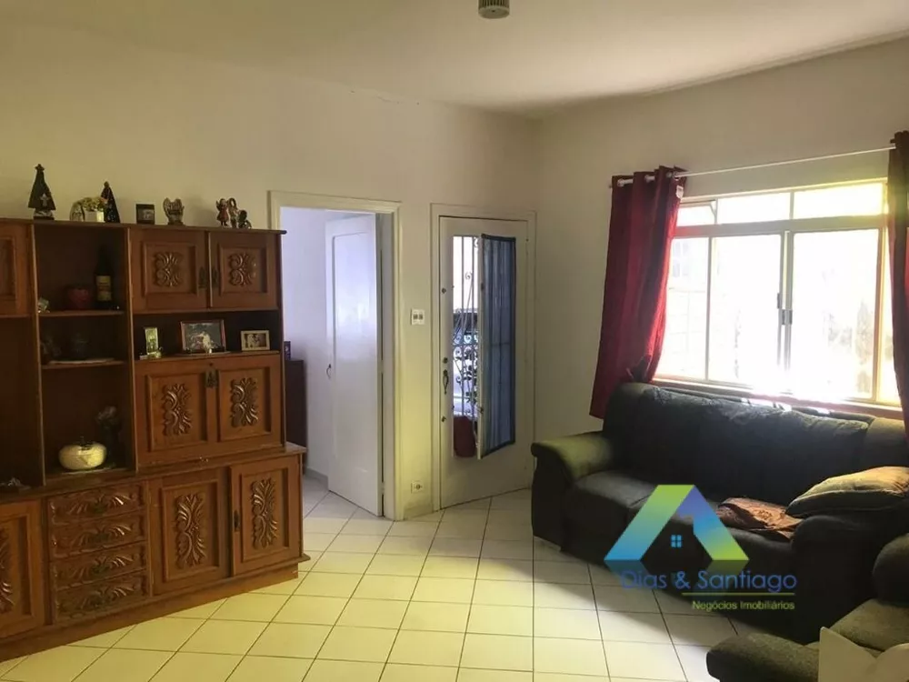 Casa à venda com 2 quartos, 200m² - Foto 1