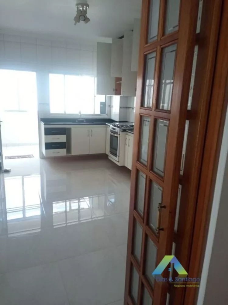 Apartamento à venda com 3 quartos, 117m² - Foto 1