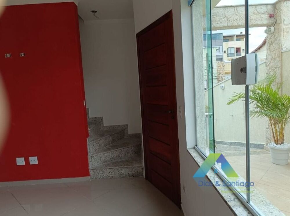 Sobrado à venda com 2 quartos, 112m² - Foto 2