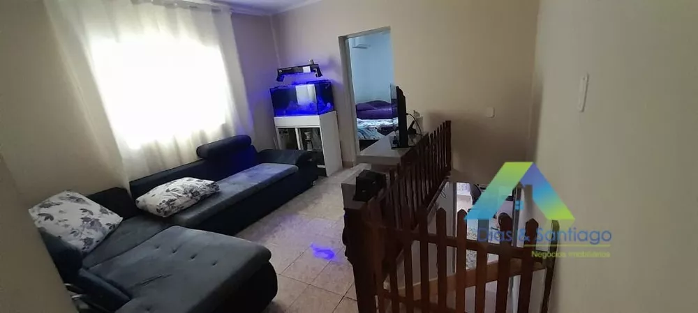 Sobrado à venda com 3 quartos, 160m² - Foto 1