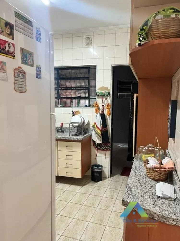 Sobrado à venda com 3 quartos, 200m² - Foto 4