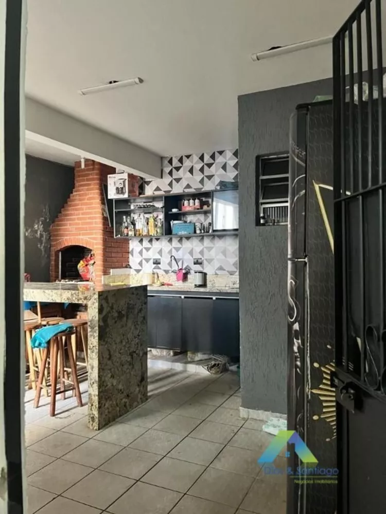 Sobrado à venda com 3 quartos, 200m² - Foto 8