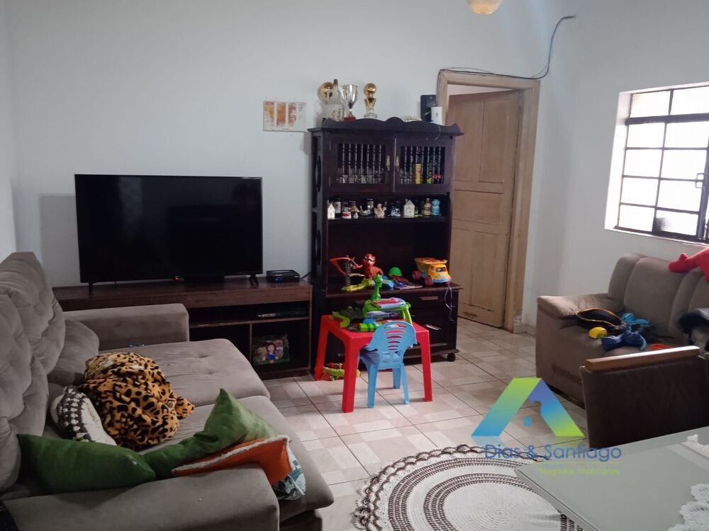 Casa, 2 quartos, 200 m² - Foto 1