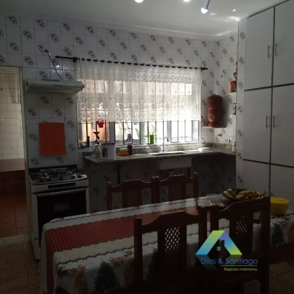 Sobrado à venda com 3 quartos, 135m² - Foto 2