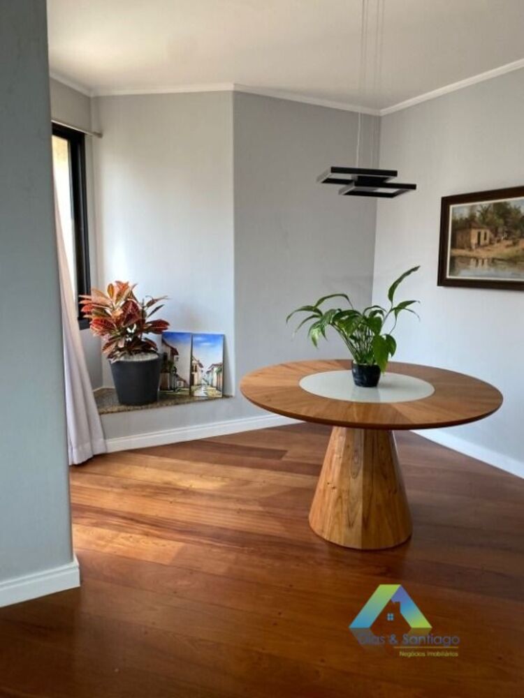 Cobertura à venda com 4 quartos, 250m² - Foto 4