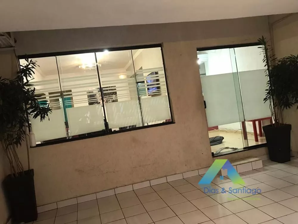 Sobrado à venda com 3 quartos, 170m² - Foto 1