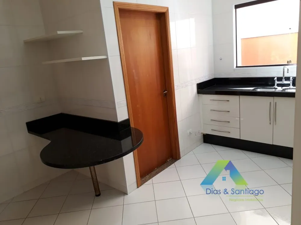 Sobrado, 3 quartos, 203 m² - Foto 2