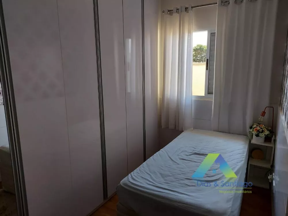 Sobrado à venda com 3 quartos, 100m² - Foto 4