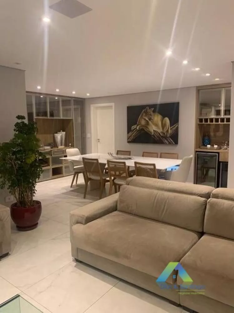 Apartamento à venda com 4 quartos, 142m² - Foto 2