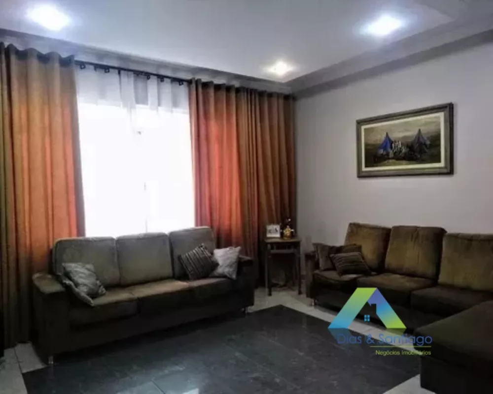 Sobrado à venda com 5 quartos, 210m² - Foto 2