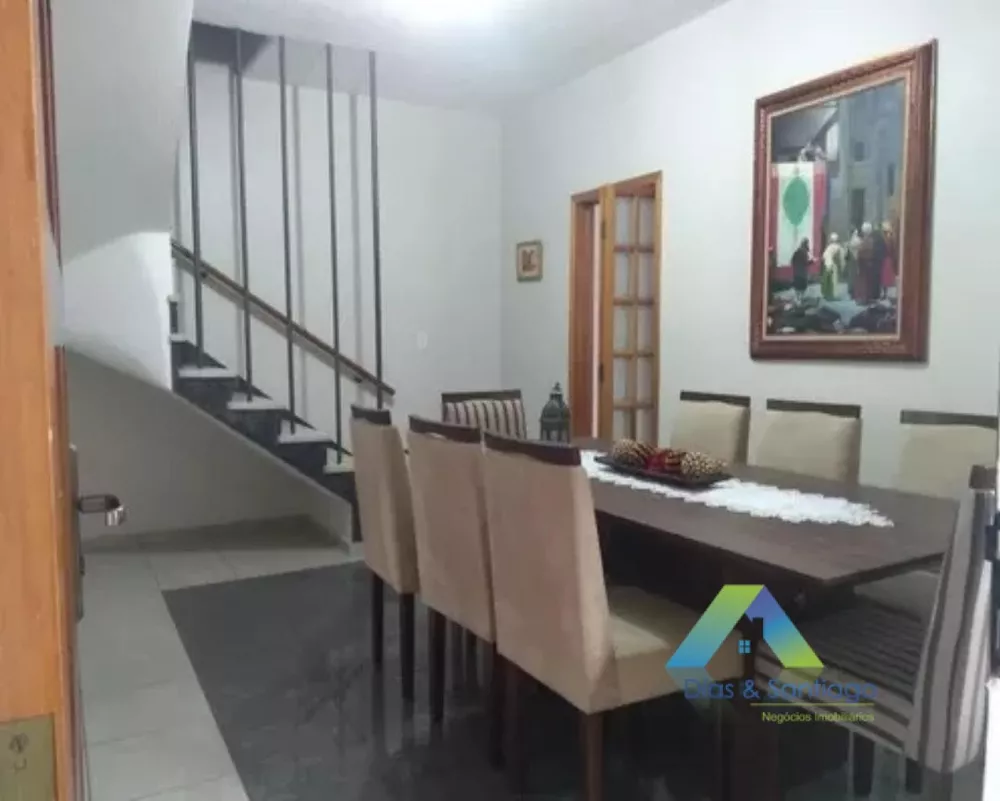 Sobrado à venda com 5 quartos, 210m² - Foto 3