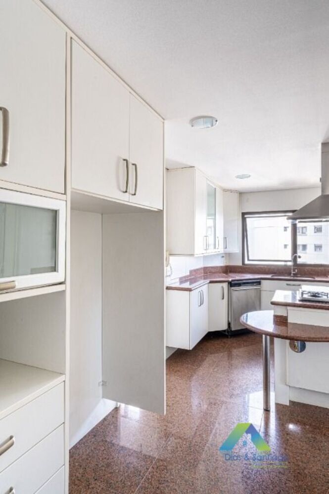 Apartamento para alugar com 4 quartos, 591m² - Foto 1