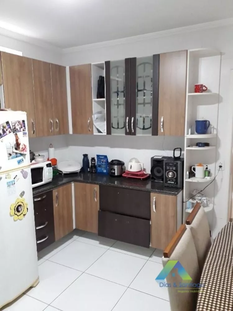 Sobrado à venda com 3 quartos, 125m² - Foto 2