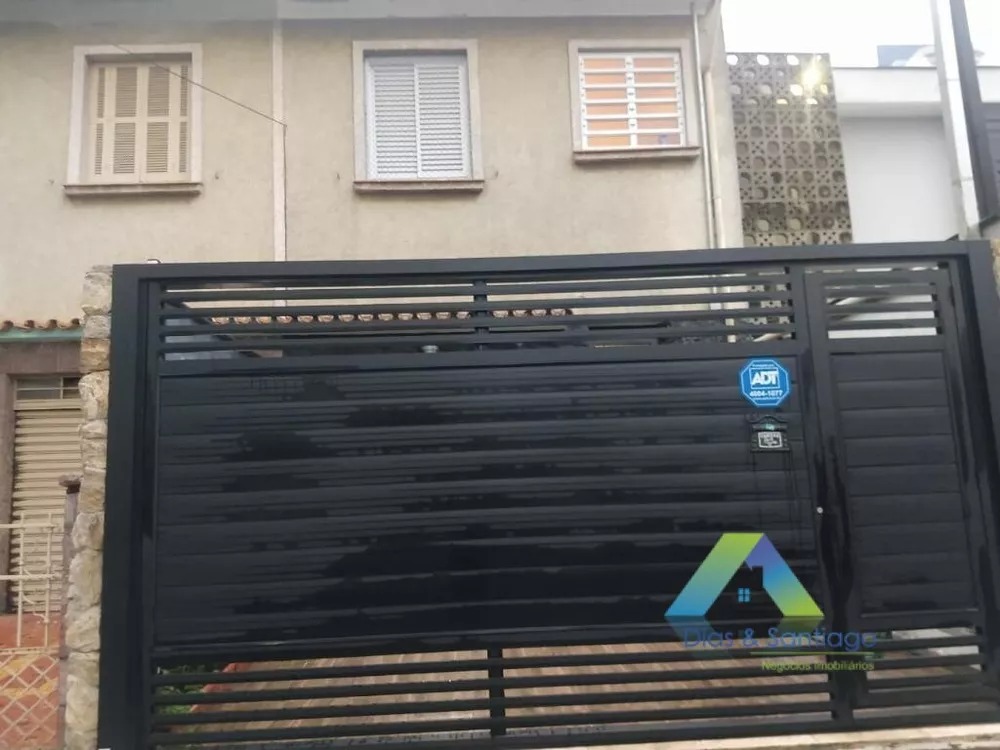 Sobrado à venda com 3 quartos, 219m² - Foto 2