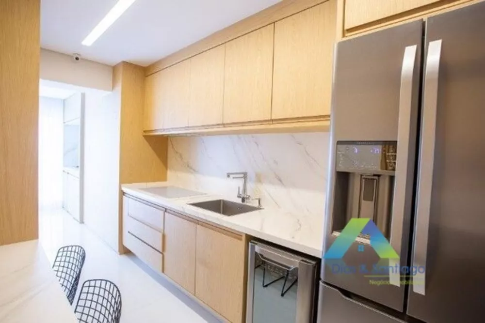 Apartamento à venda com 3 quartos, 182m² - Foto 3