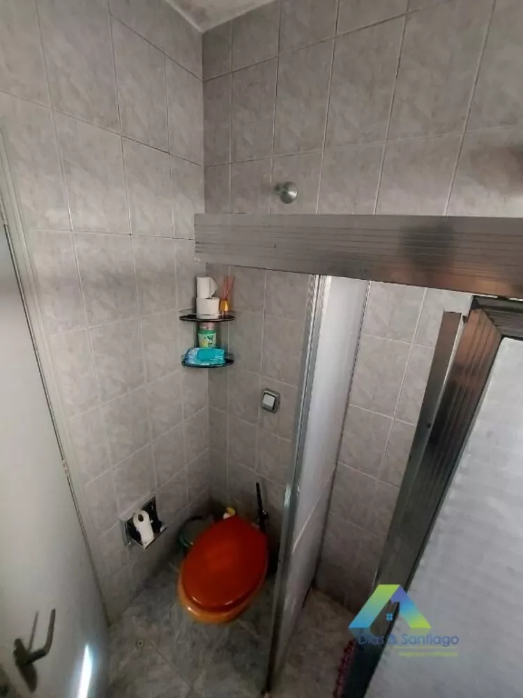 Sobrado à venda com 4 quartos, 200m² - Foto 4