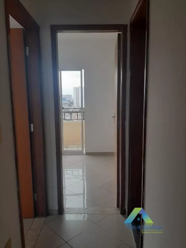 Apartamento à venda com 2 quartos, 62m² - Foto 3