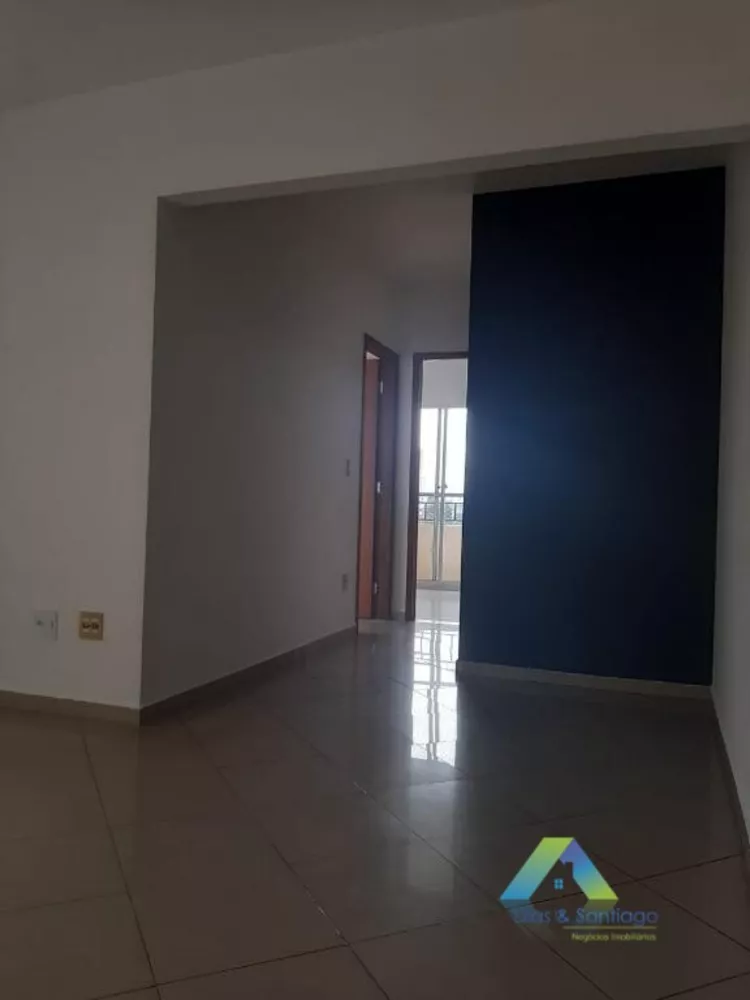 Apartamento à venda com 2 quartos, 62m² - Foto 2