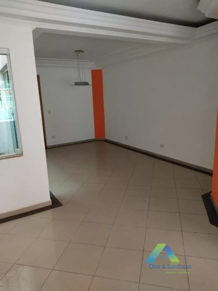 Sobrado à venda com 3 quartos, 211m² - Foto 4