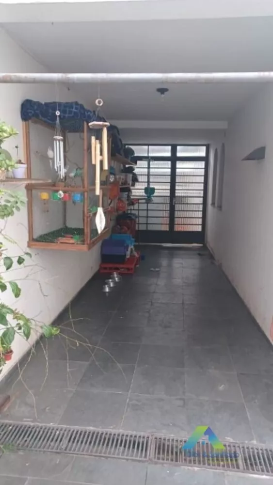 Sobrado à venda com 3 quartos, 215m² - Foto 2