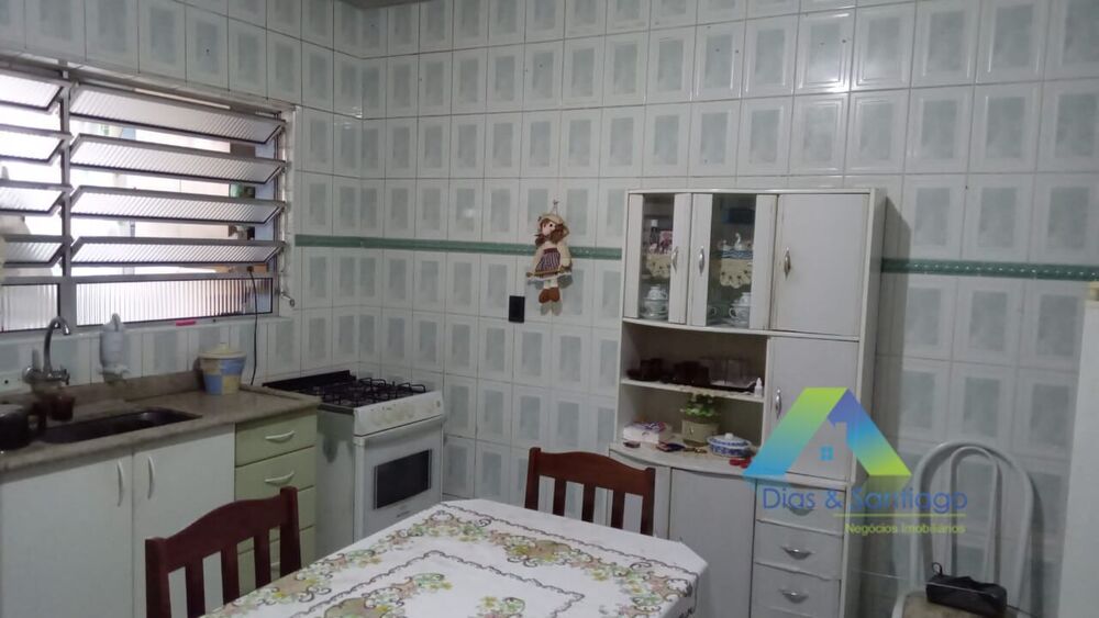 Sobrado à venda com 2 quartos, 112m² - Foto 2