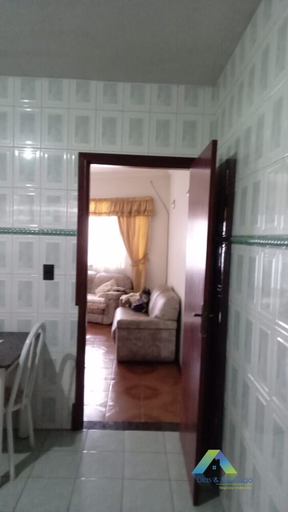 Sobrado à venda com 2 quartos, 112m² - Foto 3