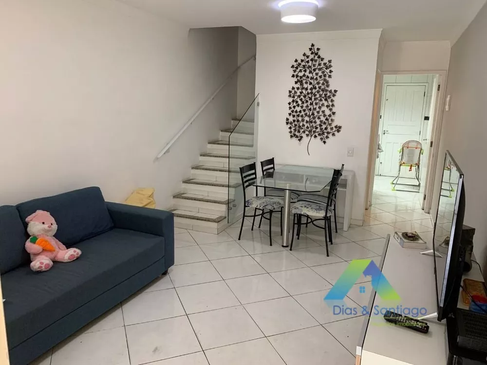 Sobrado à venda com 2 quartos, 100m² - Foto 1