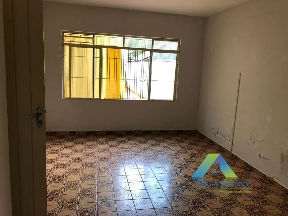 Casa à venda com 2 quartos, 220m² - Foto 5