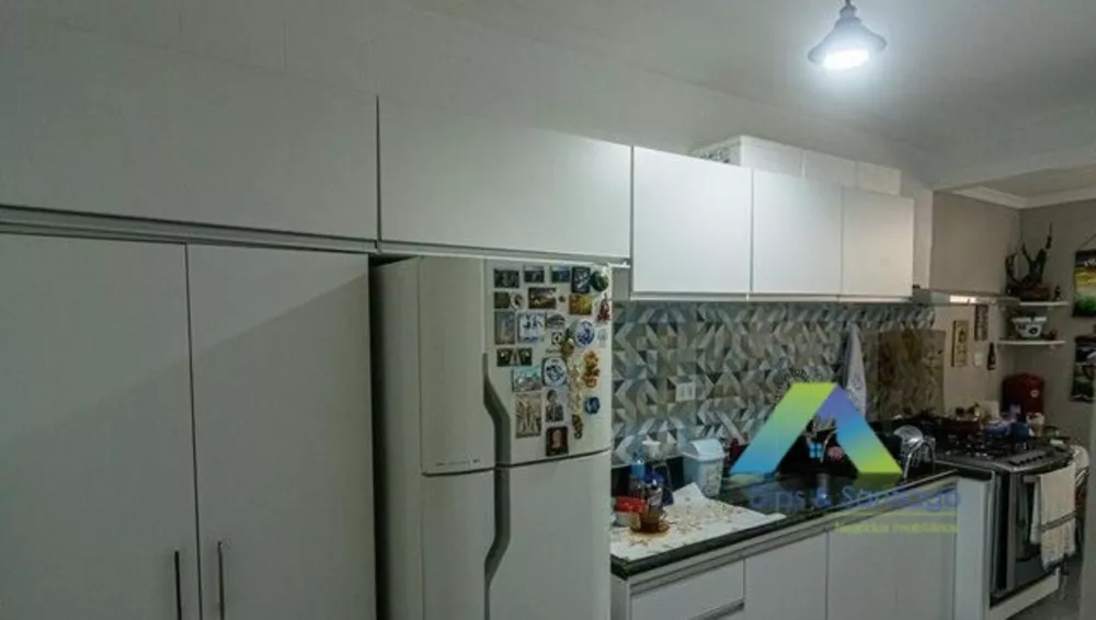 Apartamento à venda com 2 quartos, 90m² - Foto 2