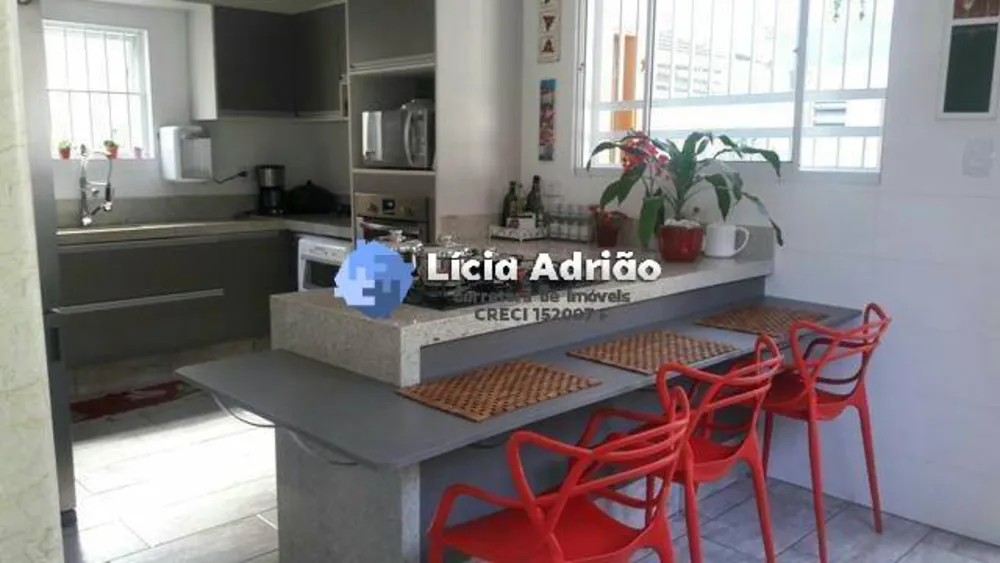 Sobrado, 3 quartos, 280 m² - Foto 1