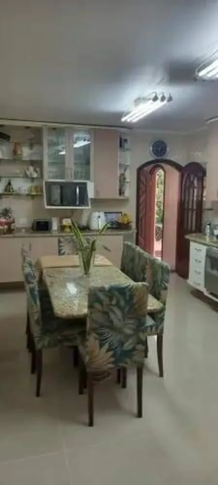 Casa, 3 quartos, 200 m² - Foto 7