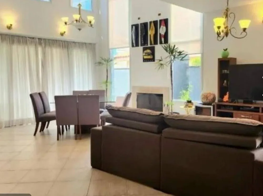 Casa, 4 quartos, 298 m² - Foto 2