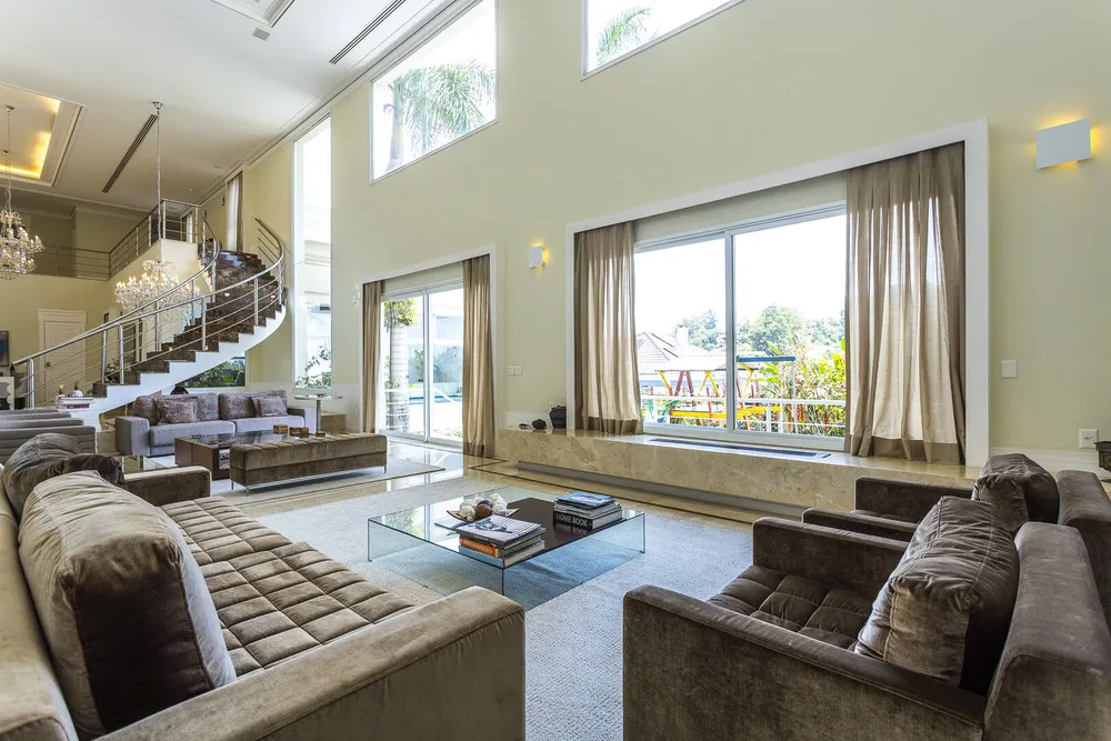 Casa, 5 quartos, 1587 m² - Foto 2