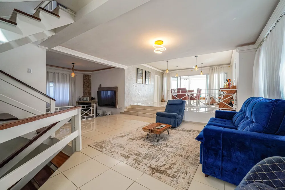 Casa, 4 quartos, 330 m² - Foto 2