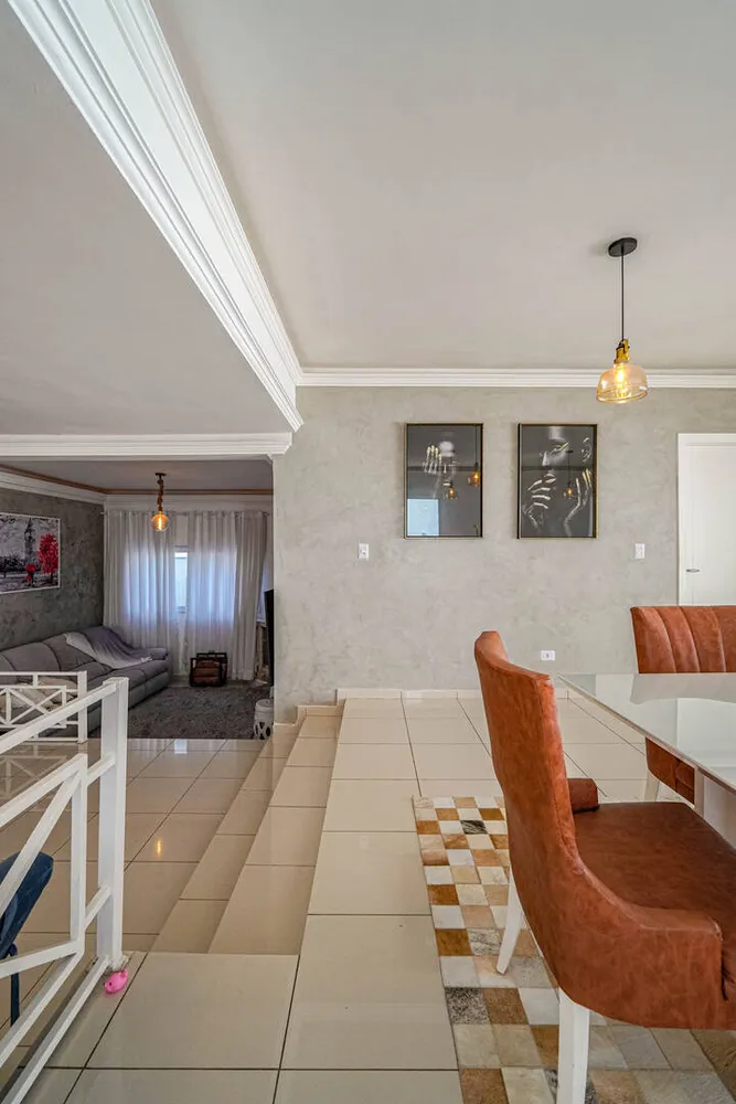 Casa, 4 quartos, 330 m² - Foto 1