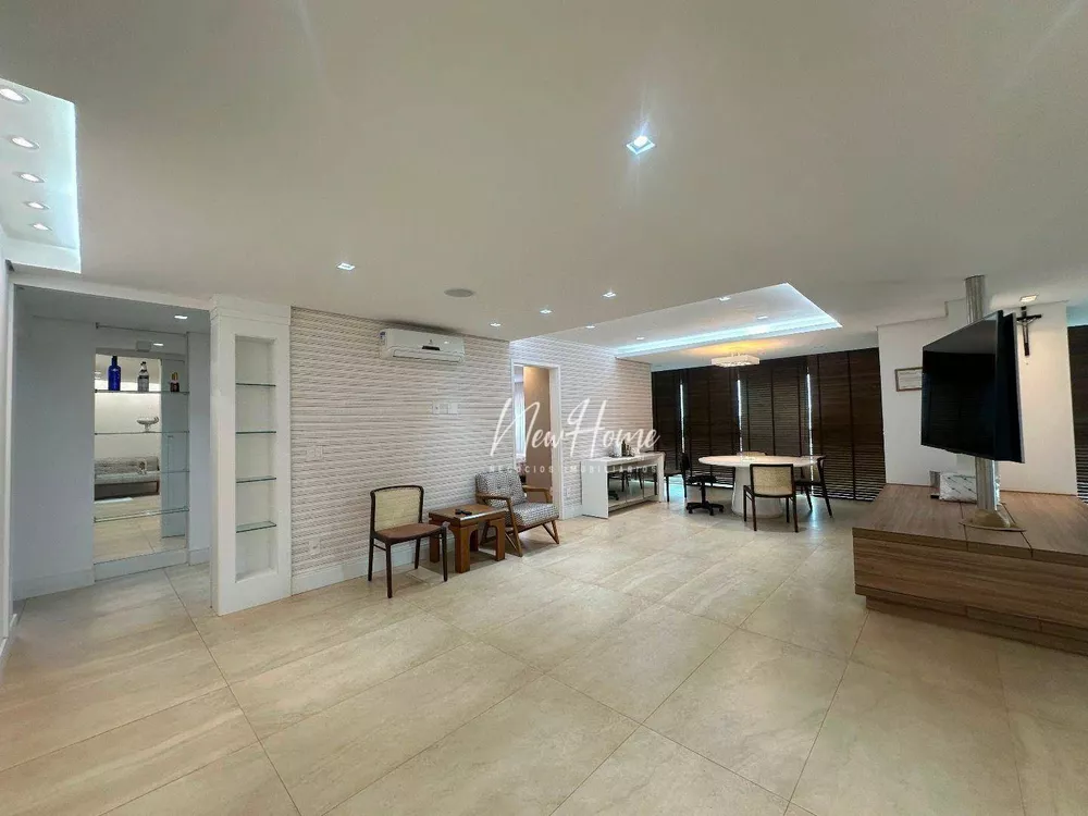 Apartamento, 3 quartos, 184 m² - Foto 2
