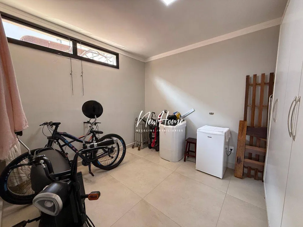 Casa, 4 quartos, 255 m² - Foto 1