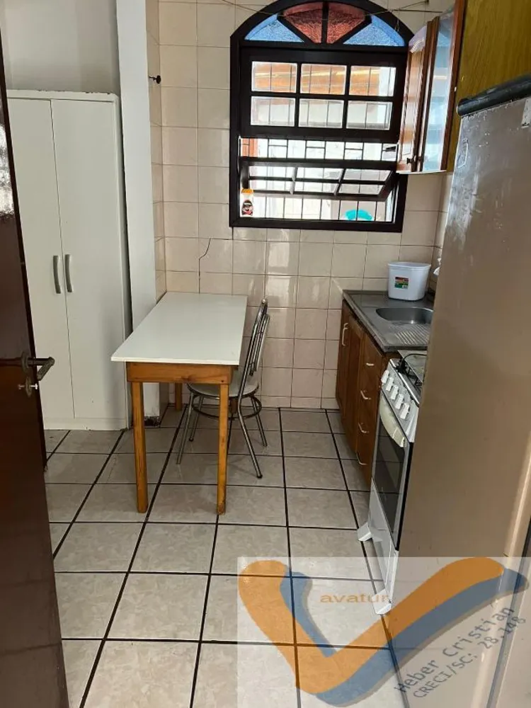 Casa, 4 quartos, 240 m² - Foto 8