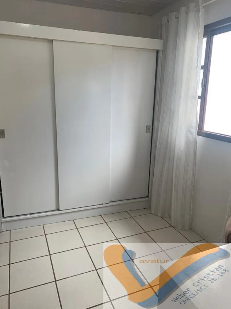 Casa, 4 quartos, 240 m² - Foto 9
