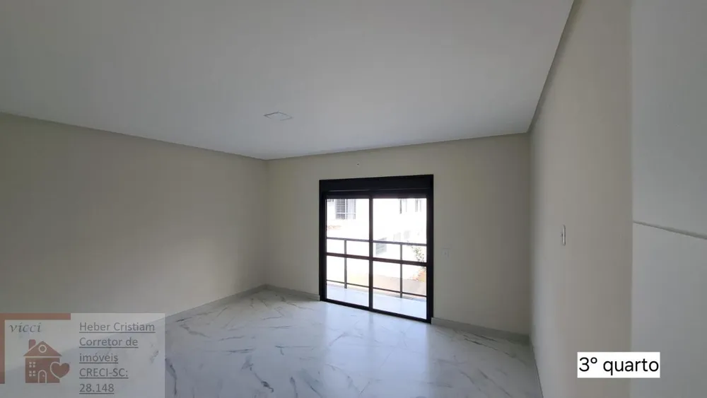 Casa, 3 quartos, 198 m² - Foto 2