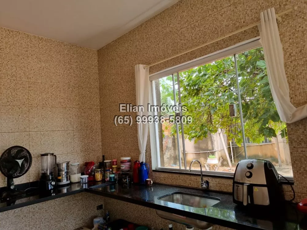 Casa à venda com 3 quartos, 115m² - Foto 2