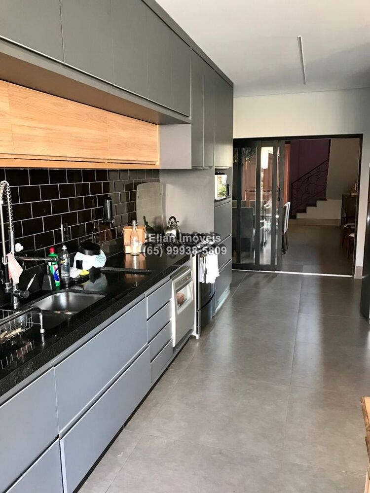 Casa de Condomínio à venda com 3 quartos, 287m² - Foto 2