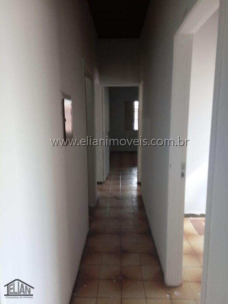 Casa à venda com 3 quartos, 196m² - Foto 3